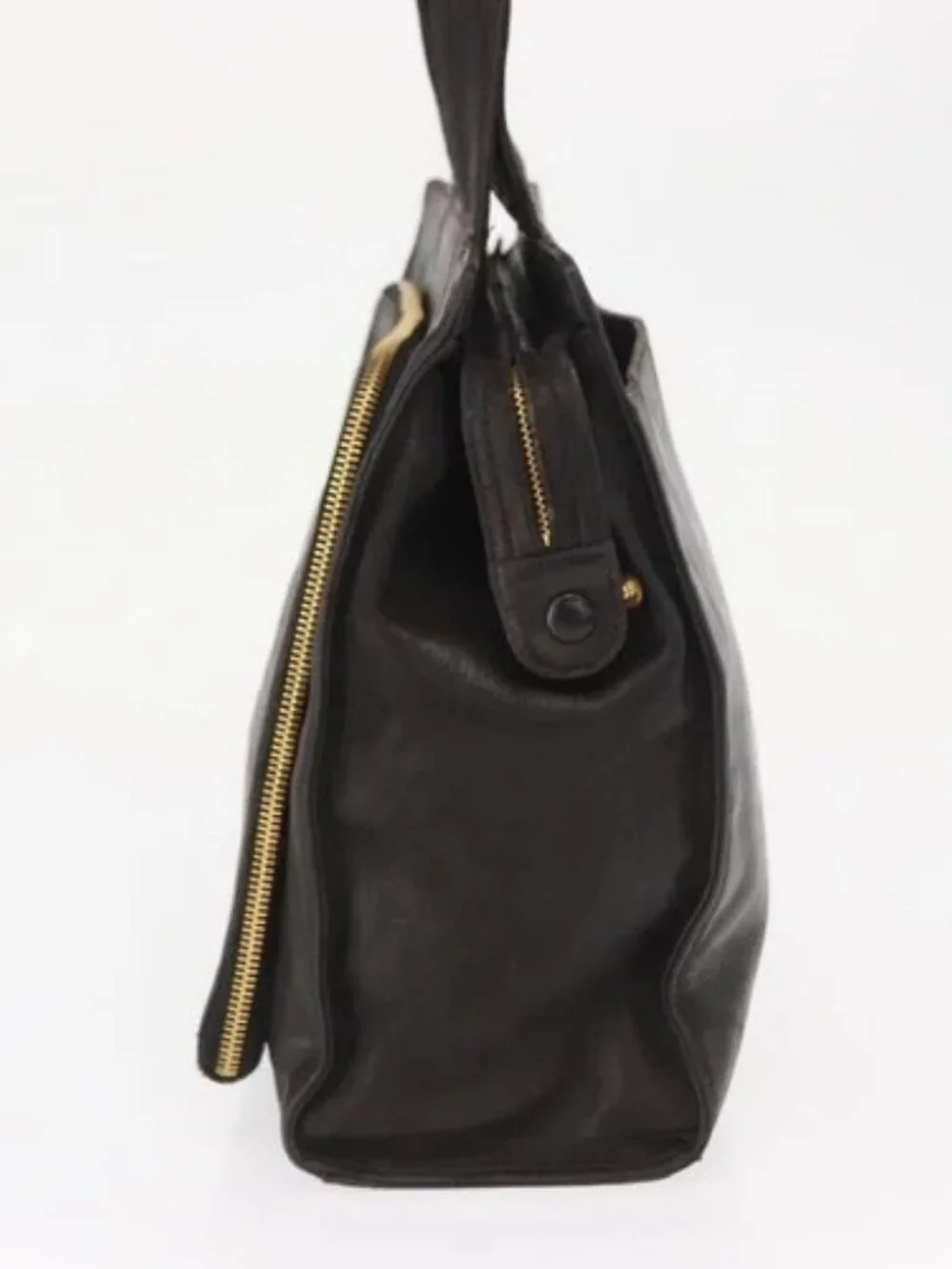 CHANEL brand	chanel color	brown